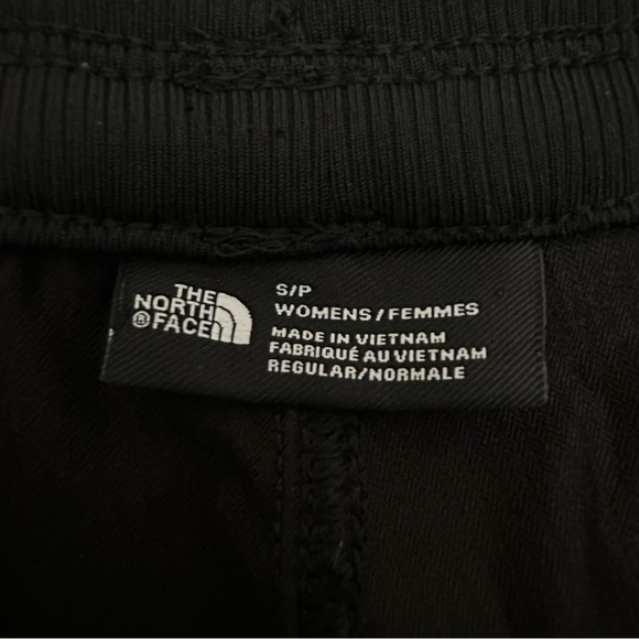 The North Face Women’s Aphrodite Motion Capri Black Water-Repellant Pants Size S - Picture 3 of 11
